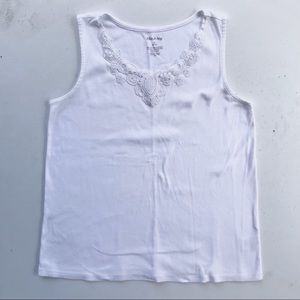 white lacey tank top